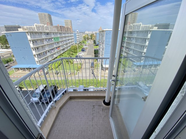 北側サービスバルコニーです