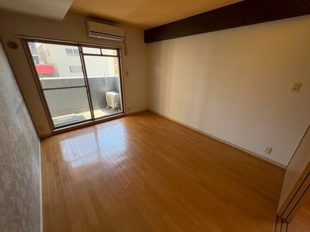 大阪市西区立売堀５丁目の賃貸マンションの居間・リビング