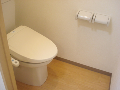 【トイレ】 | プリムローズ | シャワー付トイレ