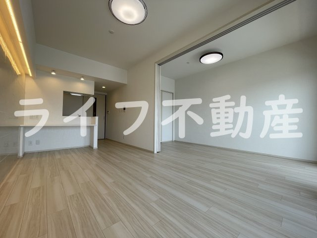 プレジオ八戸ノ里の居間・リビング|リビングです