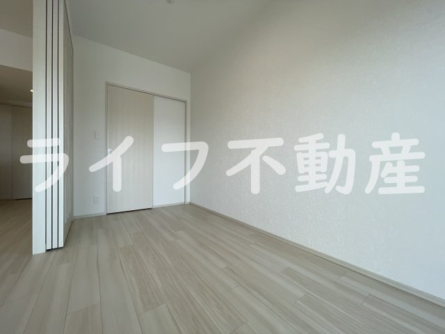 プレジオ八戸ノ里の居間・リビング|ゆったりとしたリビングです