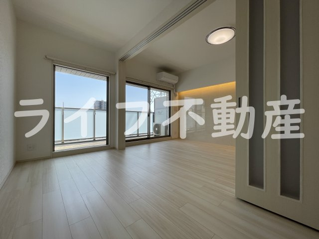 プレジオ八戸ノ里の居間・リビング|使いやすいリビングです