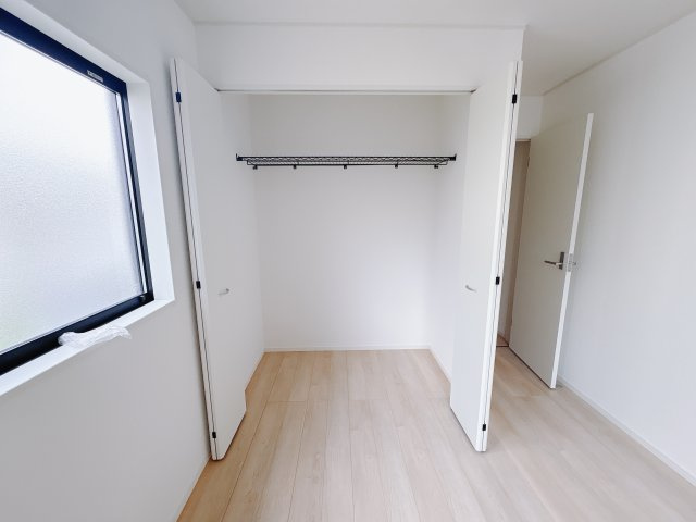 【Cradle garden】真岡市荒町 第12の収納|〇クローゼット〇
全居室に収納スペースがございます。お部屋をより広く活用できます。
※2025年9月撮影