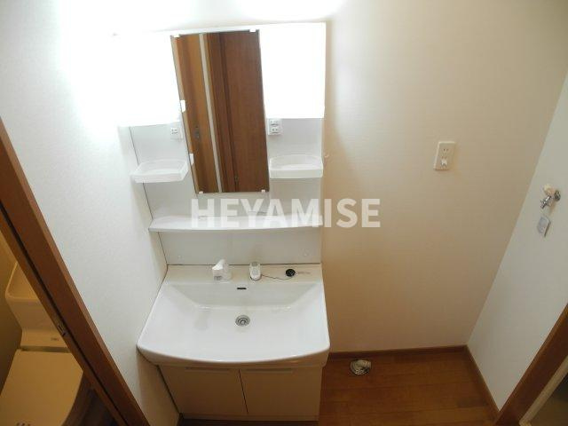 スワライン玖島の洗面所