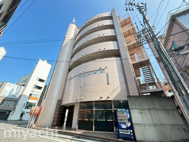 ARK BLDG