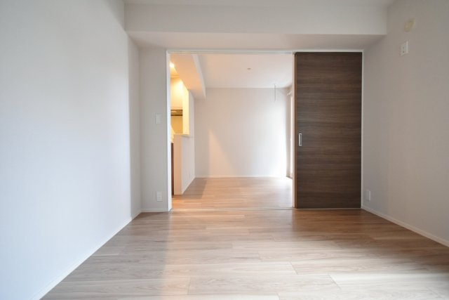 ヘーベルメゾンNARUOの洋室