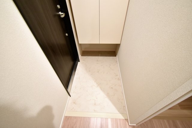 ヘーベルメゾンNARUOの玄関