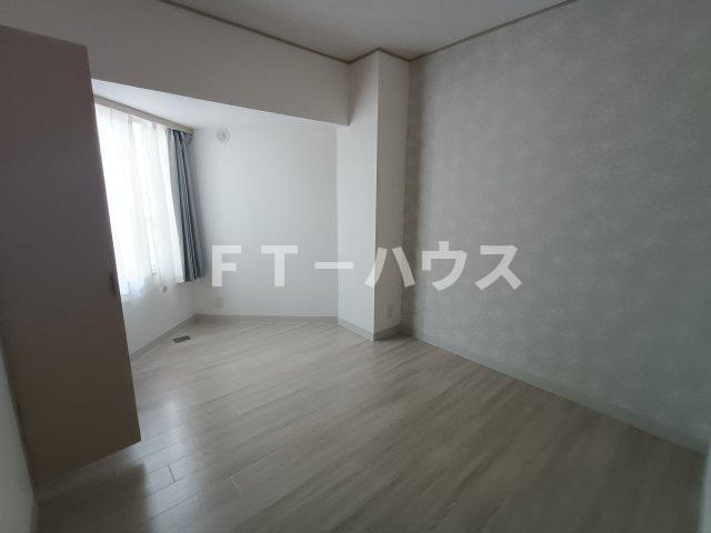 ハイツエバグリーン津田沼２号棟の居間・リビング