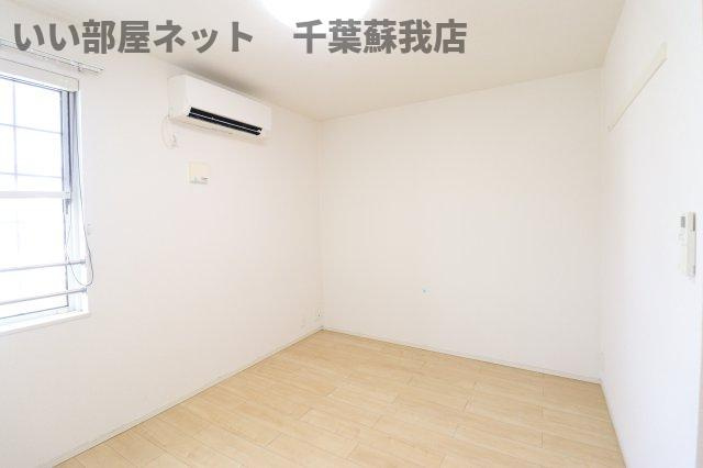 プリムローズＡの洋室|広々とした洋室です
