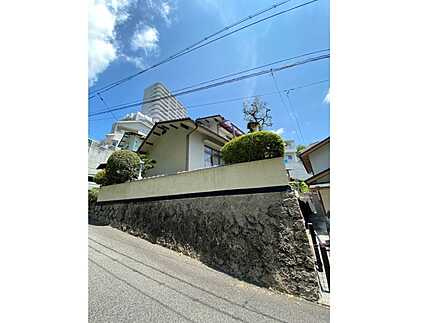 広島市東区矢賀２丁目　中古一戸建て(JS)の前面道路含む現地写真