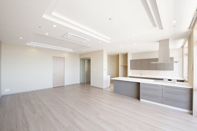 ディーグラフォート神戸三宮タワーの居間・リビング