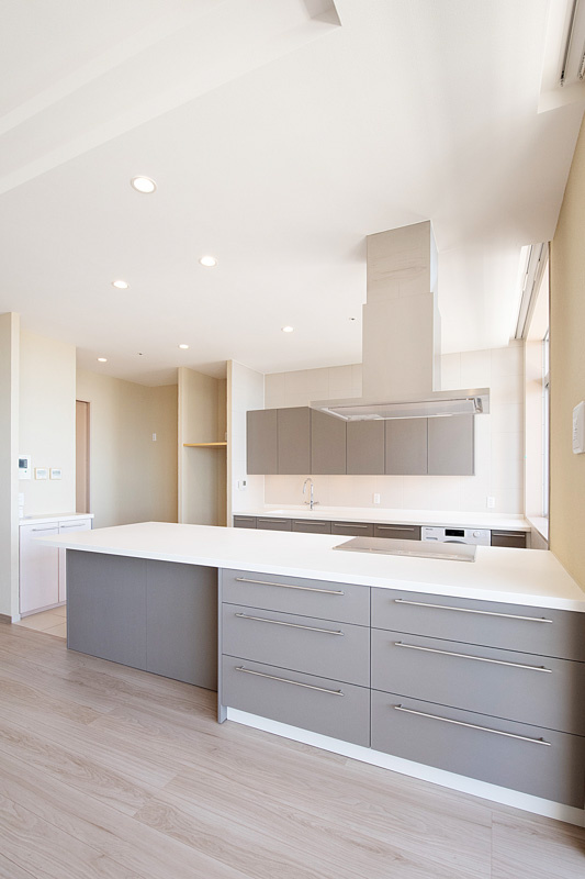 ディーグラフォート神戸三宮タワーの居間・リビング