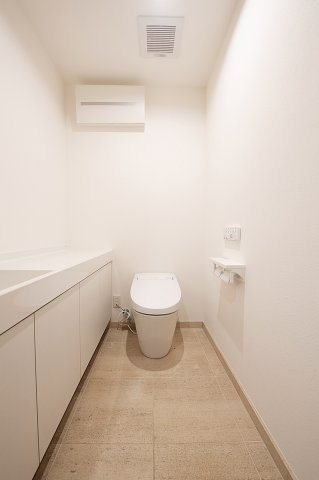 ディーグラフォート神戸三宮タワーのトイレ