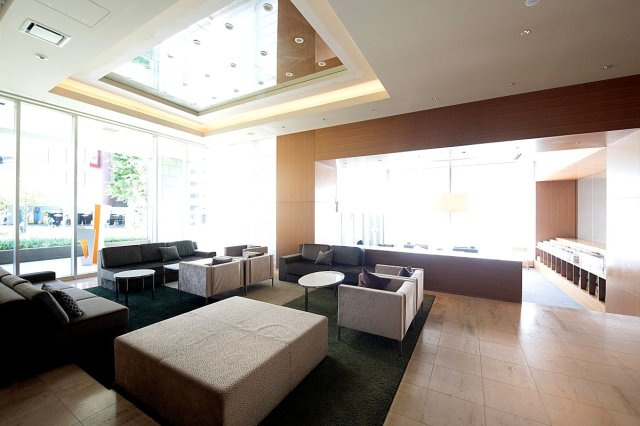 ディーグラフォート神戸三宮タワーのロビー