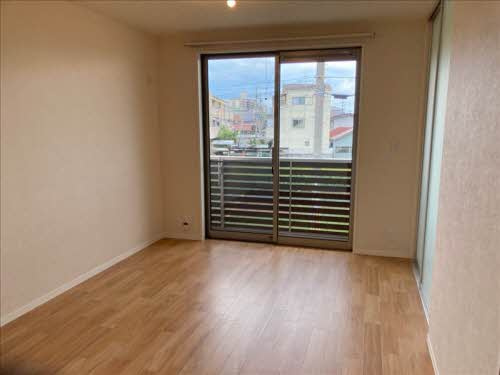 グリーンパレスの居間・リビング