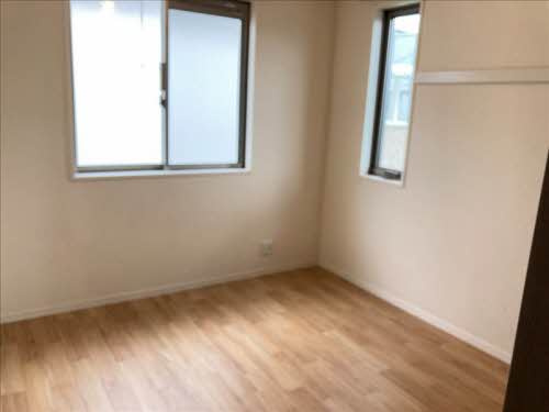 グリーンパレスの居間・リビング