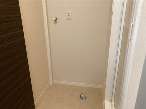 グリーンパレスの玄関