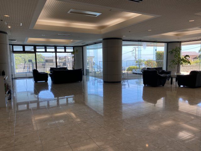 スパックス熱海伊豆山のロビー