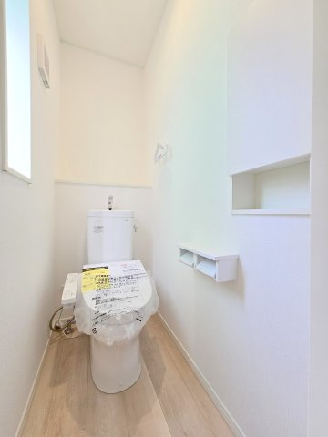 瑞穂町大字殿ヶ谷　全8棟のトイレ