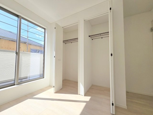 瑞穂町大字殿ヶ谷　全8棟の収納