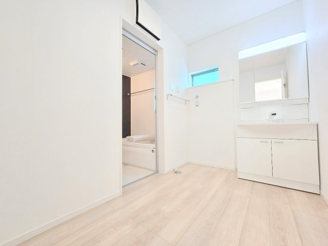 瑞穂町大字殿ヶ谷　全8棟の洗面所