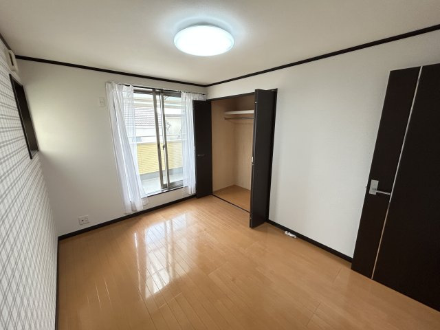 神戸市垂水区舞子坂２丁目戸建の洋室