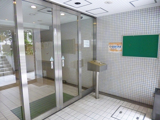 東池袋ハイツ弐番館のエントランス