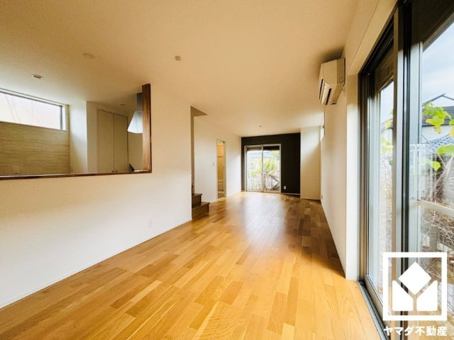 大津市平津１丁目の居間・リビング