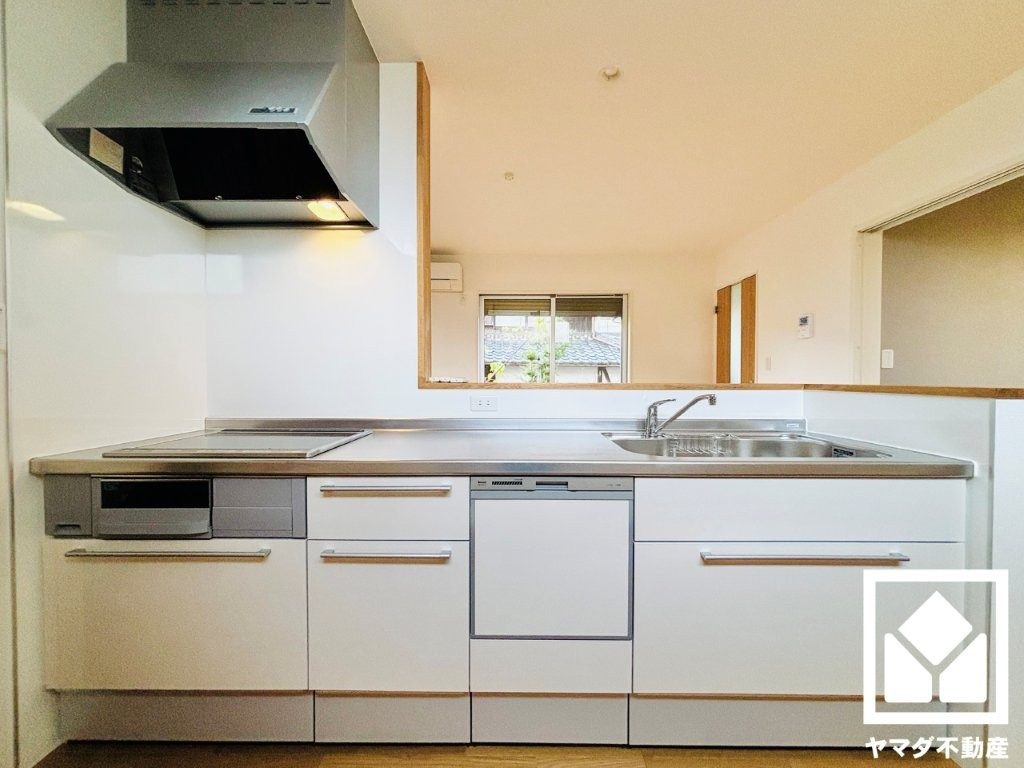 大津市平津１丁目のキッチン