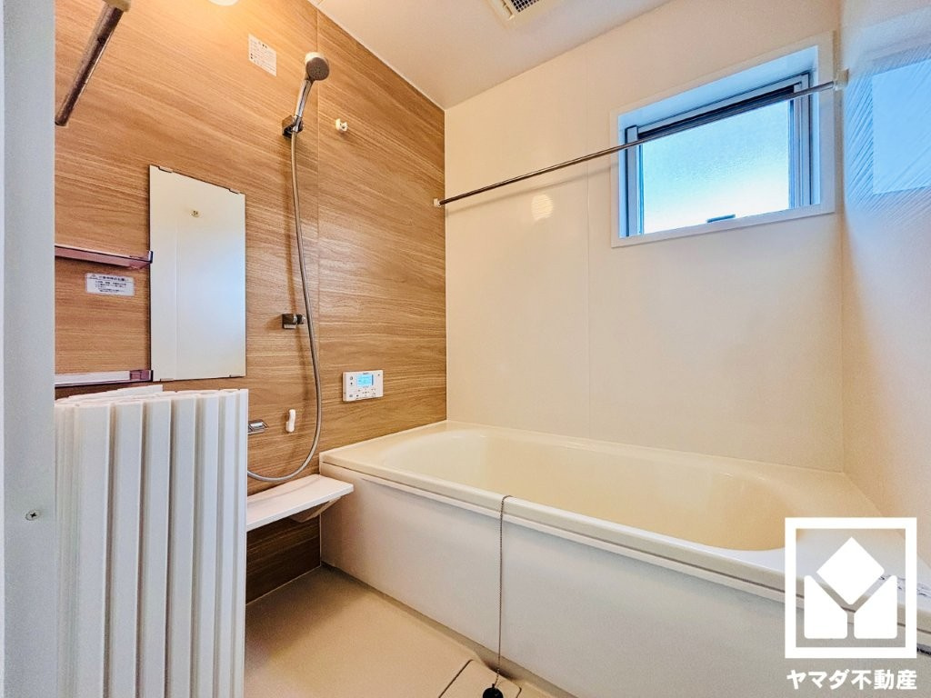 大津市平津１丁目の浴室