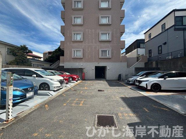 プランヴェール茅ヶ崎中海岸の駐車場|敷地内駐車場