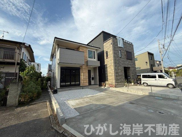 茅ヶ崎市本村5丁目　新築戸建　の前面道路含む現地写真|現地外観