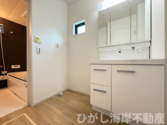 茅ヶ崎市本村5丁目　新築戸建　の脱衣所|脱衣スペース