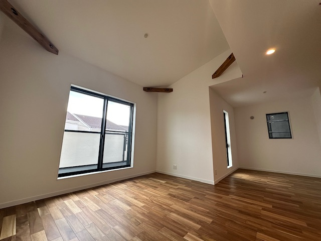 茅ヶ崎市浜須賀　新築戸建　全９棟の洋室|19帖　LDK