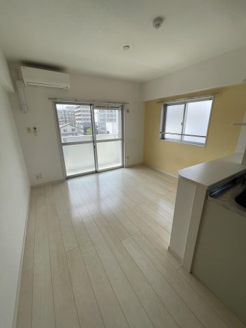 サンライズ伊都の居間・リビング