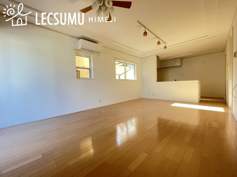 姫路市的形町的形／中古戸建の居間・リビング