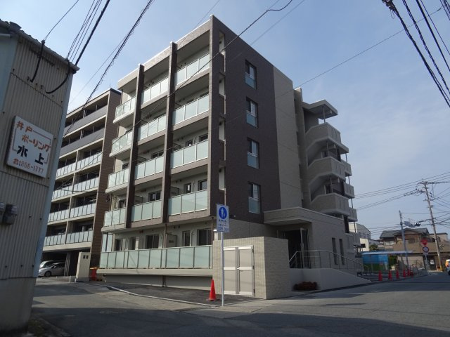 プレステージ飯氏