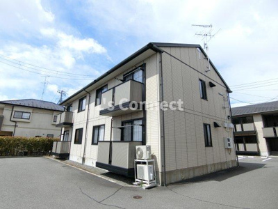 【外観】 | プリムローズＥ | ２００１年築のアパートです。