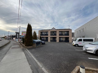 【外観】 | サンフィットあけぼの | 外観写真（昼）