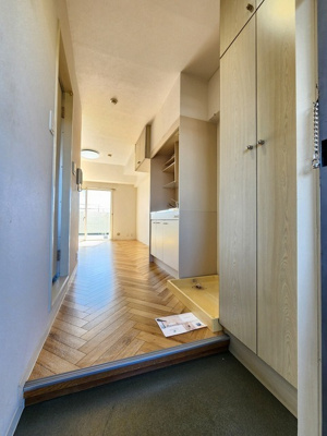 【玄関】 | テレコム港北ビル