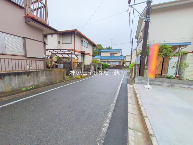 祝　成約済み　八王子市　横川町　新築戸建て　５期の前面道路含む現地写真|～仲介手数料無料☆八王子ひなた不動産～八王子市横川町　新築戸建て