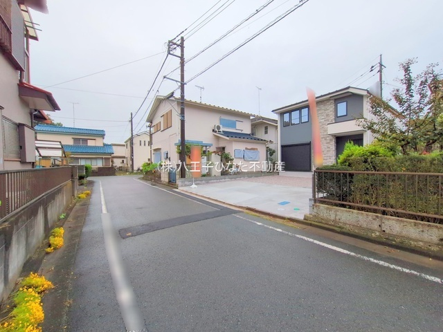 祝　成約済み　八王子市　横川町　新築戸建て　５期の前面道路含む現地写真|～仲介手数料無料☆八王子ひなた不動産～八王子市横川町　新築戸建て
