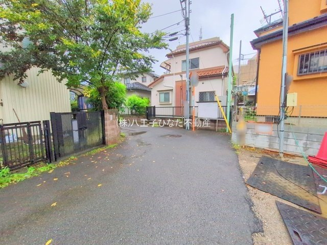 『八王子市新築戸建て』八王子市元本郷町3-28-6【仲介手数料無料】　１０期の前面道路含む現地写真|～仲介手数料無料☆八王子ひなた不動産～八王子市元本郷町　新築戸建て