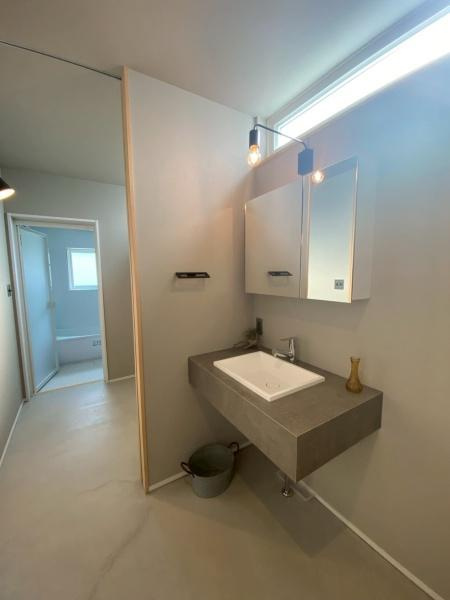 ユニテクノス黒江モデルハウスの独立洗面台