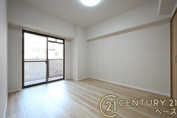 東急ドエル大和八木アネックスＣ棟の洋室|■現地撮影写真■明るい雰囲気の洋室です！