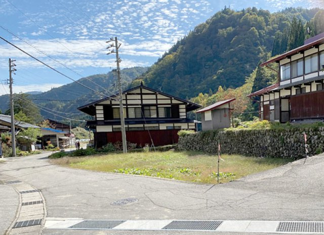 土地　飛騨市河合町有家　80万円