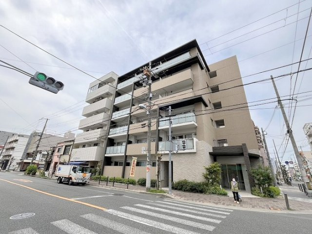 ルシア新大阪の外観