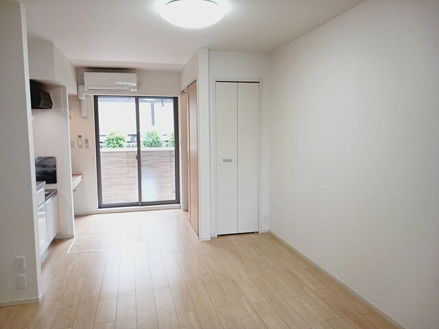 エストーレの居間・リビング|こちらの居間で趣味の時間をお楽しみください