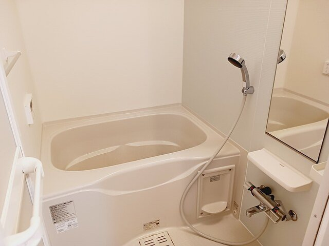 エストーレの浴室|落ち着いた空間のお風呂です