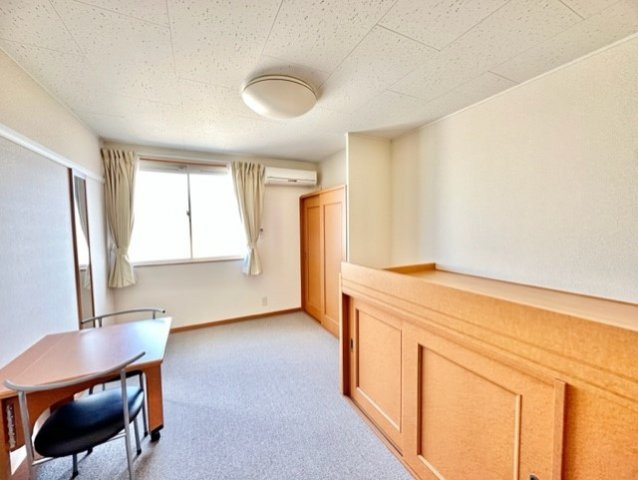 レオパレスグリーンヒル古宮の居間・リビング|おしゃれなリビングです